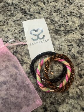 Sashka Co. Women’s Beaded Wrap Bracelet Set - Pink, Black, Gold